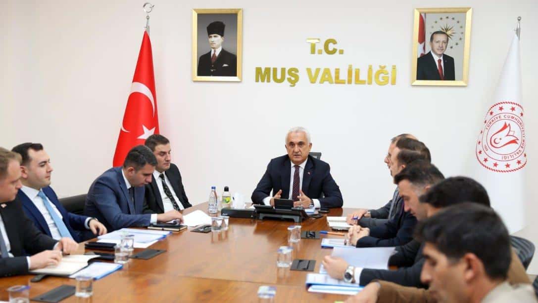 SAYIN VALİMİZ AVNİ ÇAKIR BAŞKANLIĞINDA EĞİTİM ÖĞRETİM DEĞERLENDİRME TOPLANTISI YAPILDI